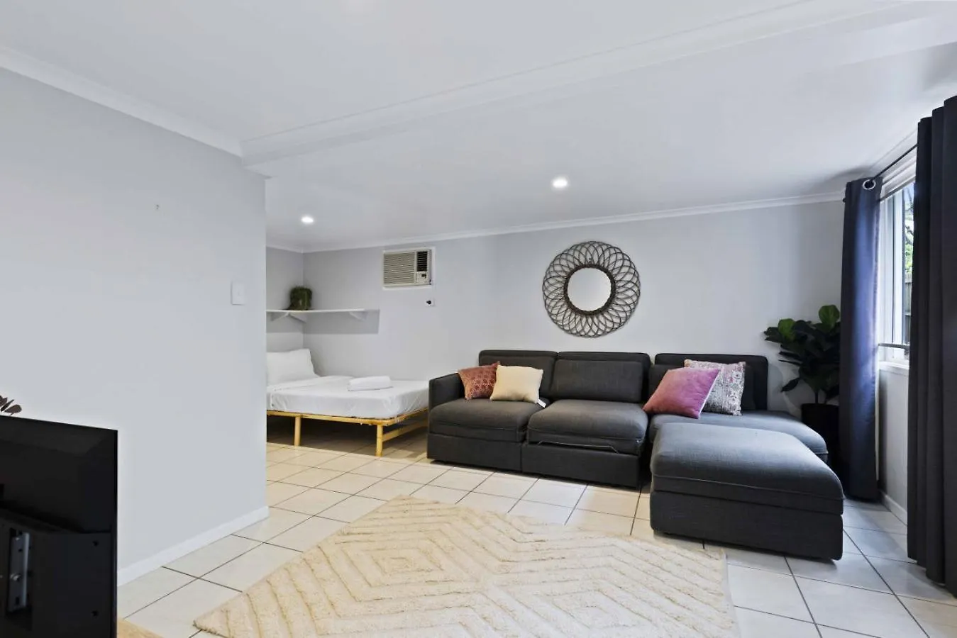 Family Friendly, Pool, 9Km To City By Custom Bnb Hosting Brisbane
