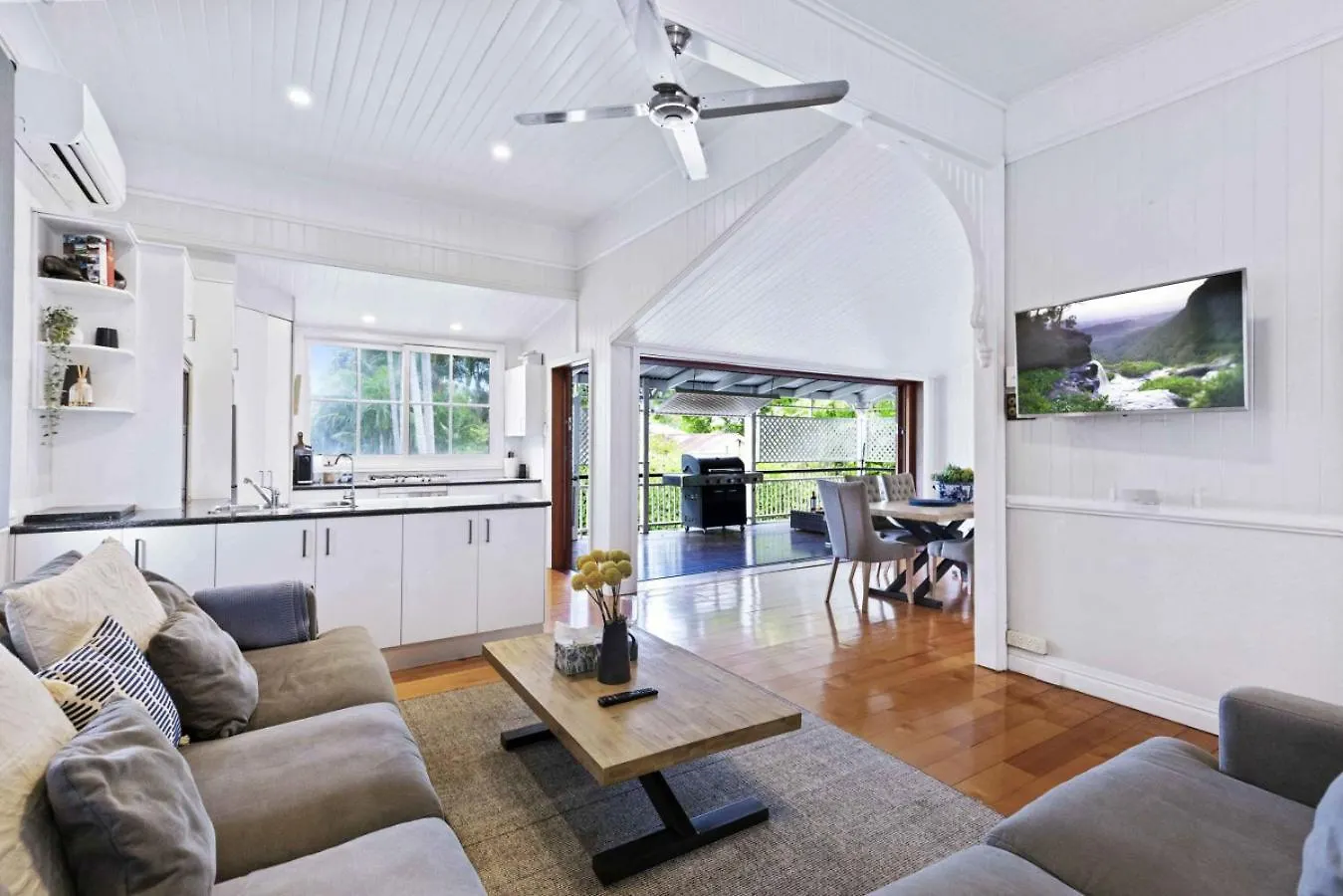 Family Friendly, Pool, 9Km To City By Custom Bnb Hosting Brisbane Hébergement de vacances